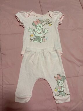 Disney Pink Minnie Mouse Short Sleeve Tee and Pants Set